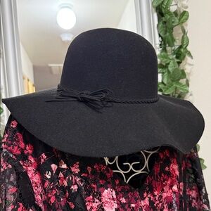 Claire's Chic Black Women's Hat W/ Bow